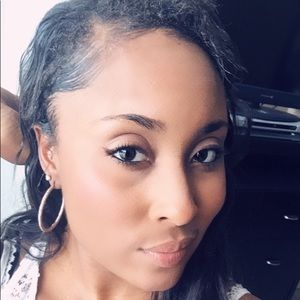 Meet your Posher, Sheena